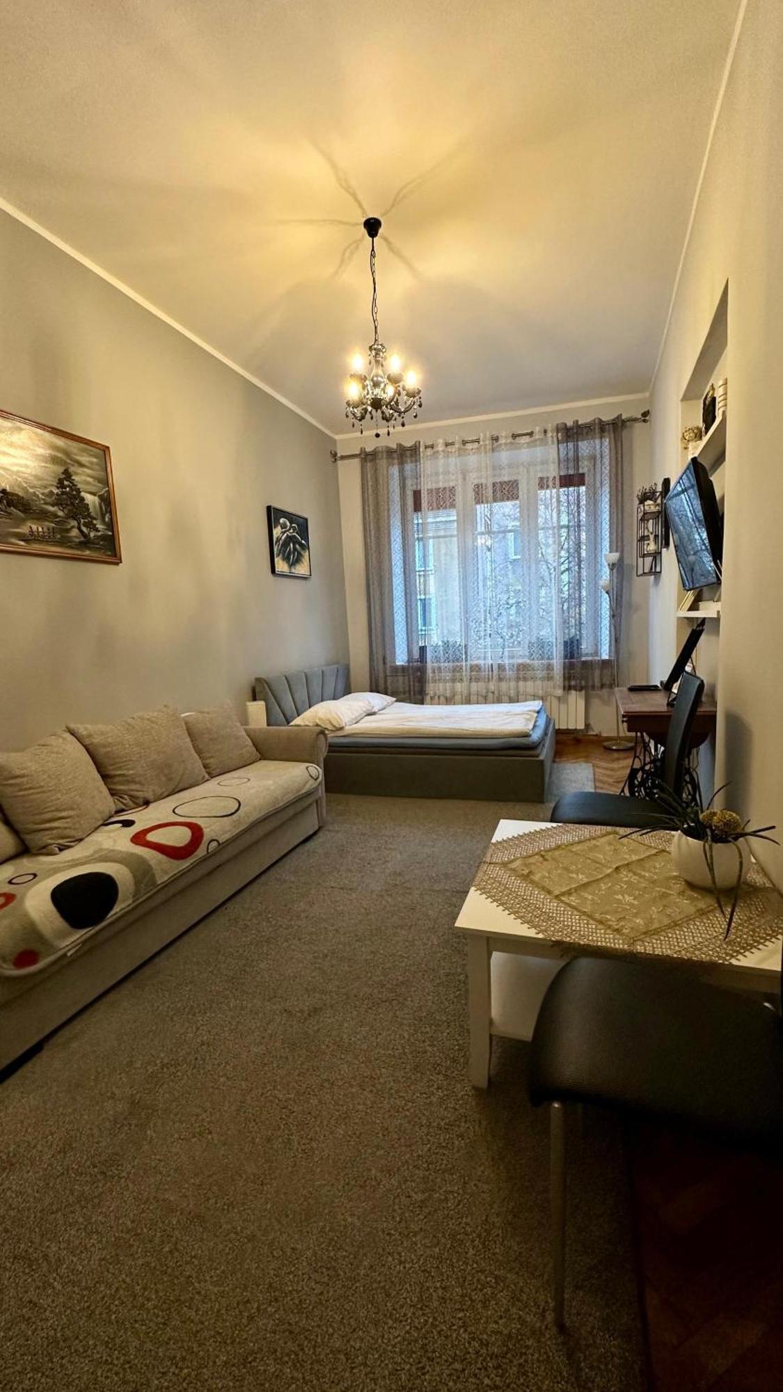 Apartament Przy Dworcu Radom Exterior photo